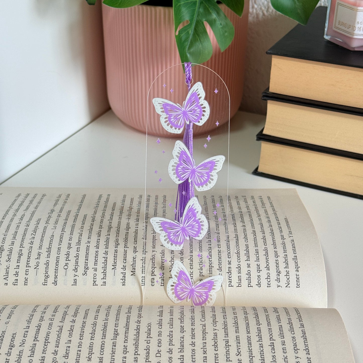 Marcapáginas acrílico mariposas blancas
