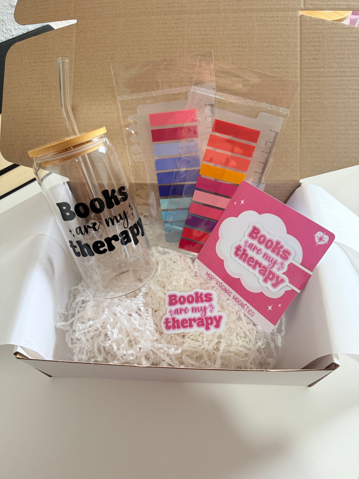 Bundle "Books are my therapy"