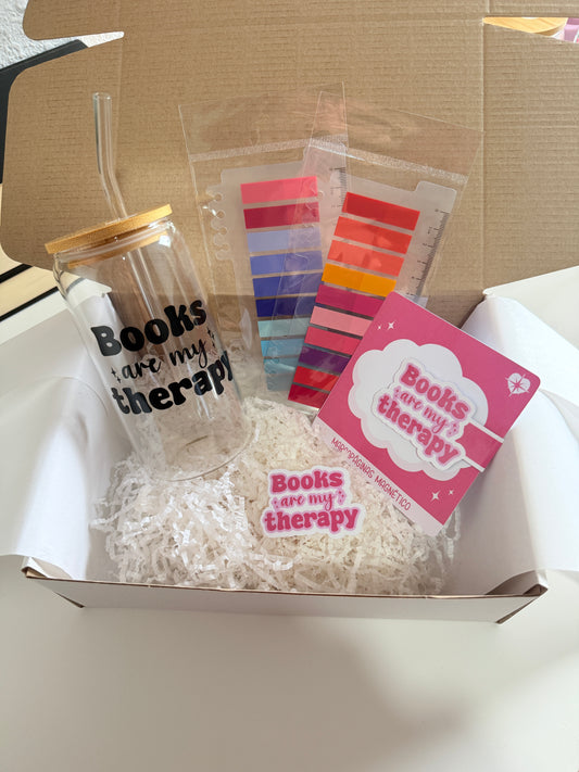 Bundle "Books are my therapy"