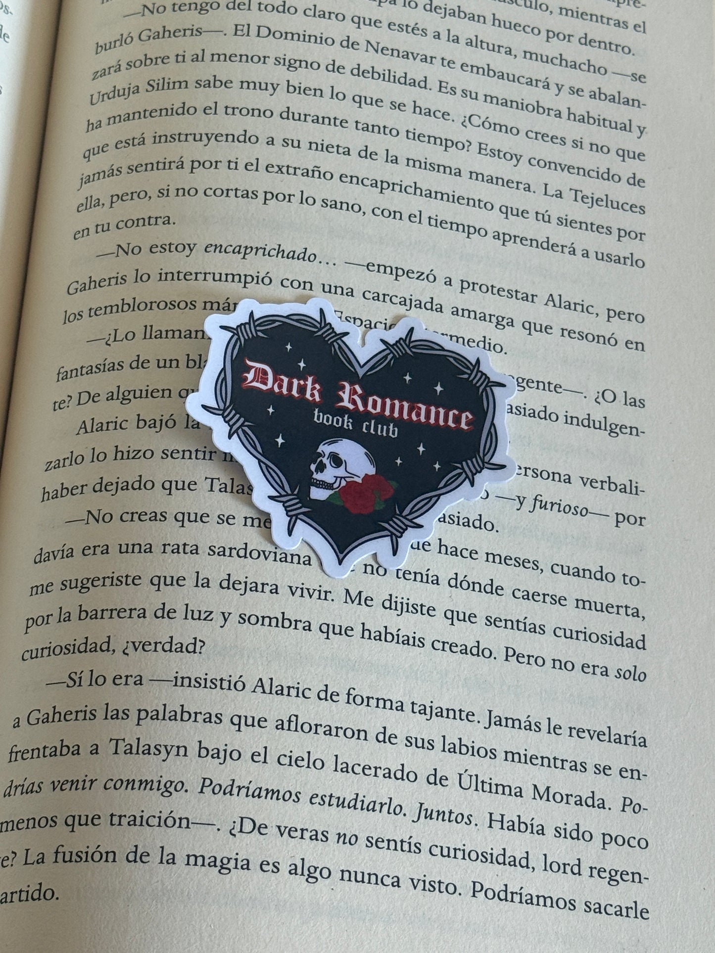 Pegatina "Dark romance book club"