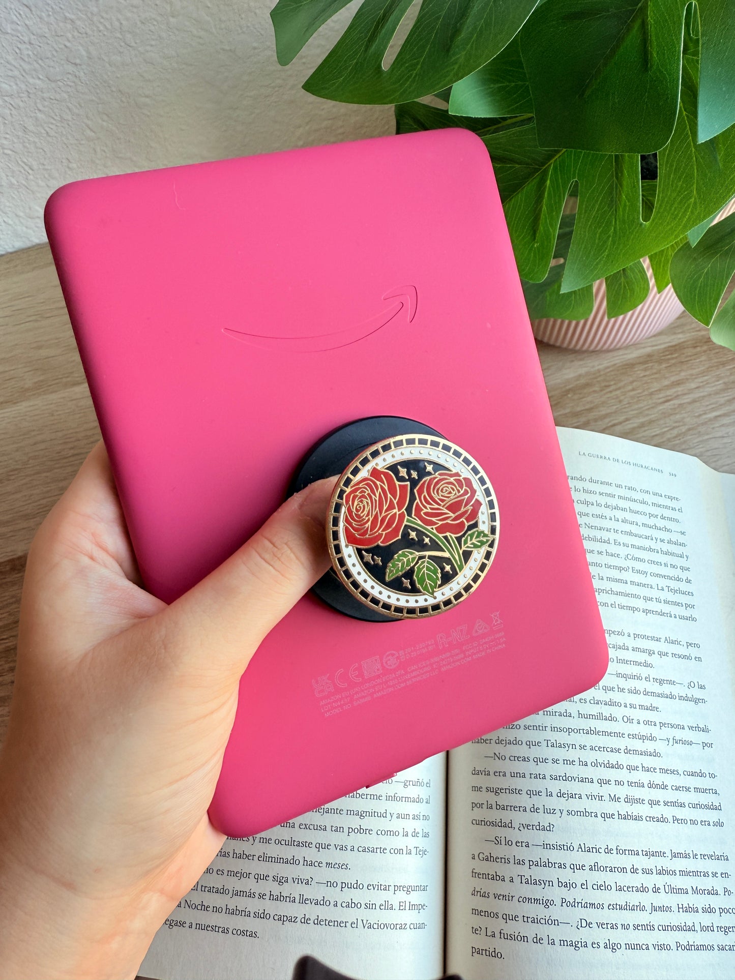 Kindle grip Rosas - Color Negro